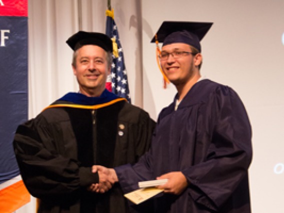2015-PreCommencement-043