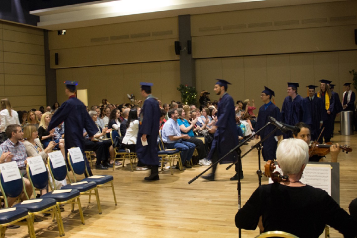 2015-PreCommencement-022