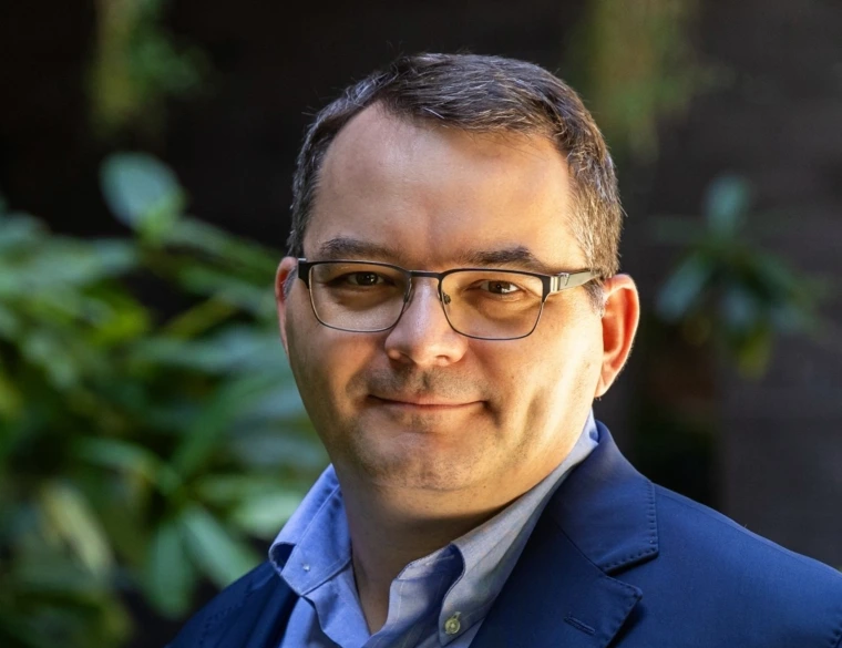 daniel apai